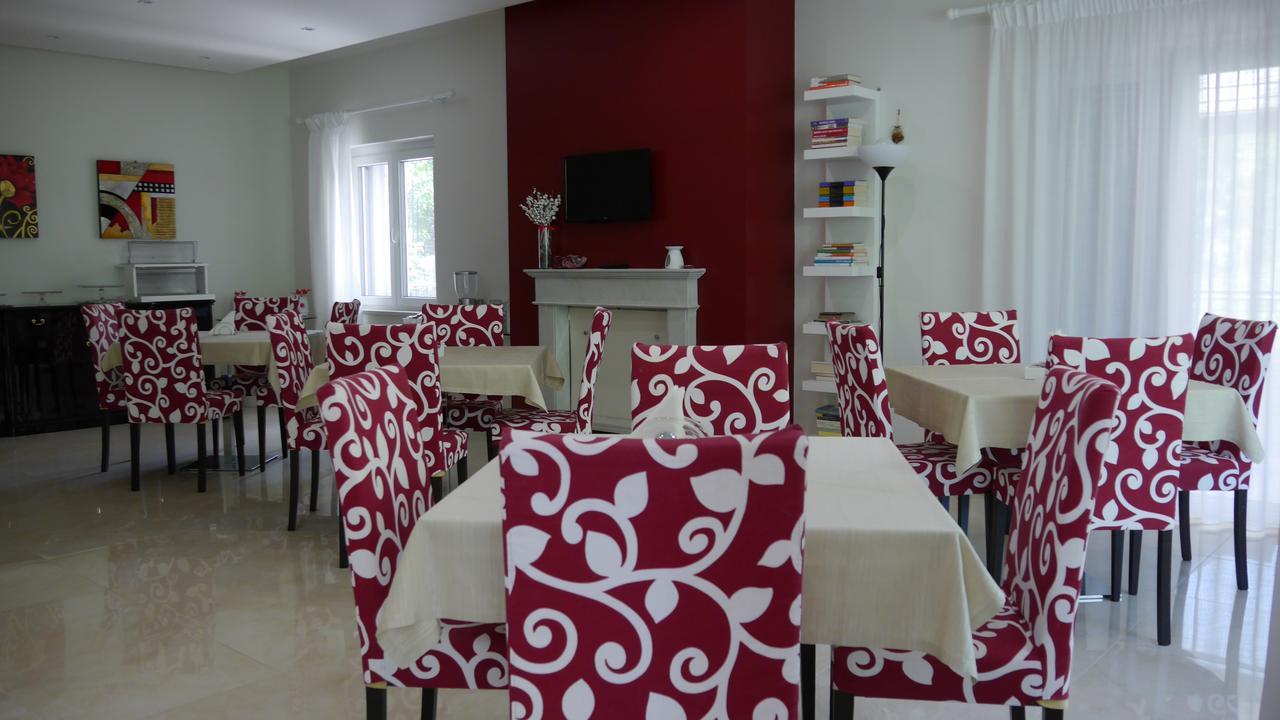 Fontana Vecchia Bed & Breakfast Atina Dış mekan fotoğraf