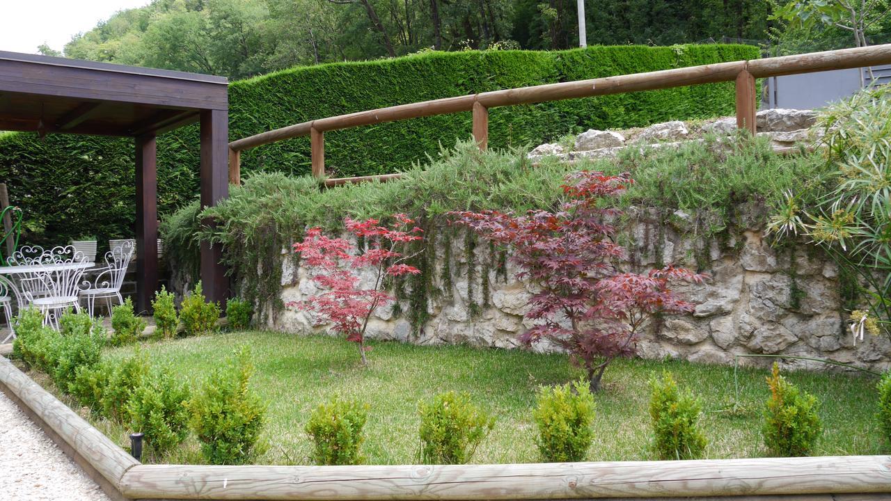 Fontana Vecchia Bed & Breakfast Atina Dış mekan fotoğraf